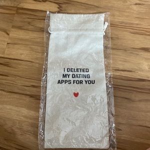 NWT wine bottle holder